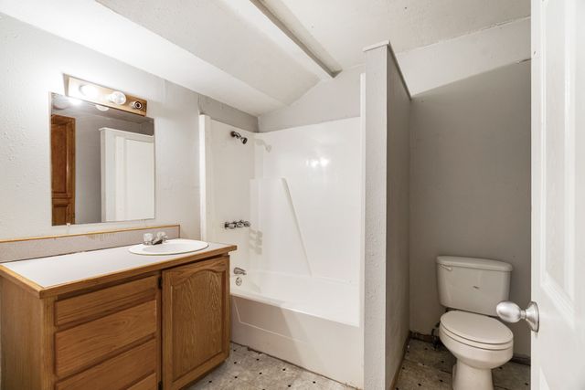 193 Church Street, Deport, TX 75435