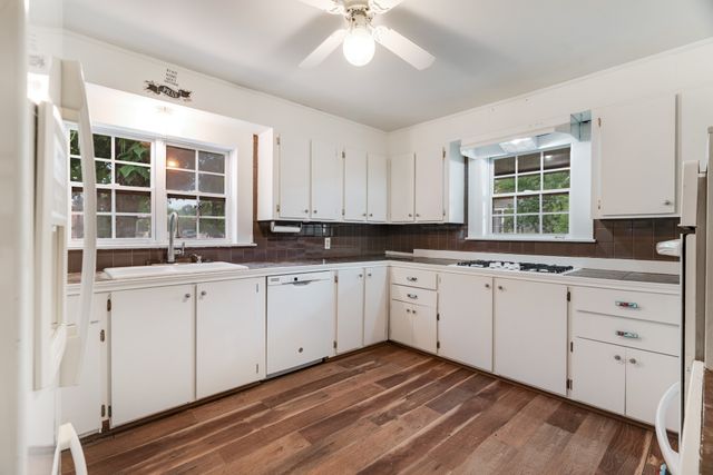 193 Church Street, Deport, TX 75435