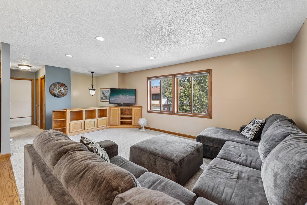 784 125th Lane NE, Blaine, MN 55434 — photo 3