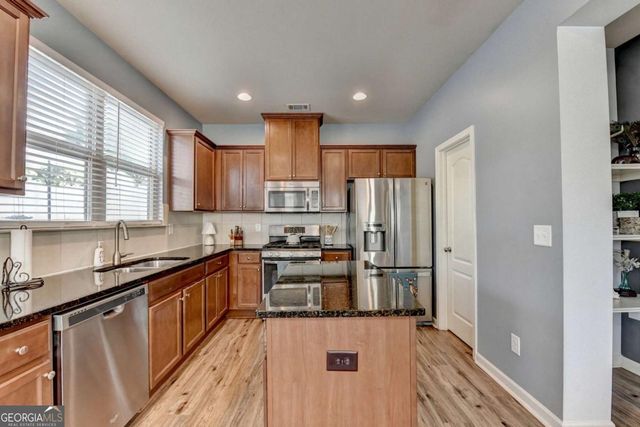 3375 Sardis Bend Drive, Buford, GA 30519