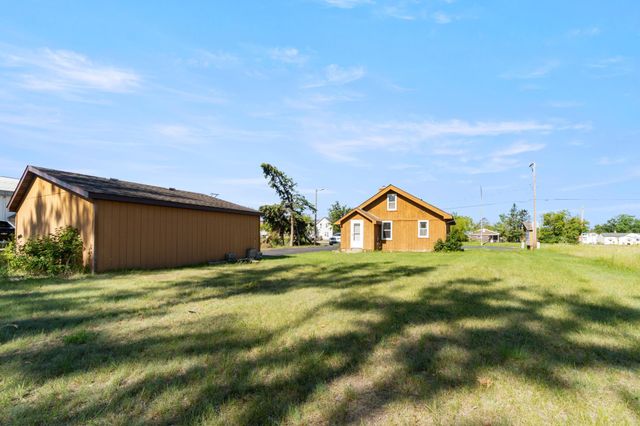 1002 Washington Avenue S, Bemidji, MN 56601