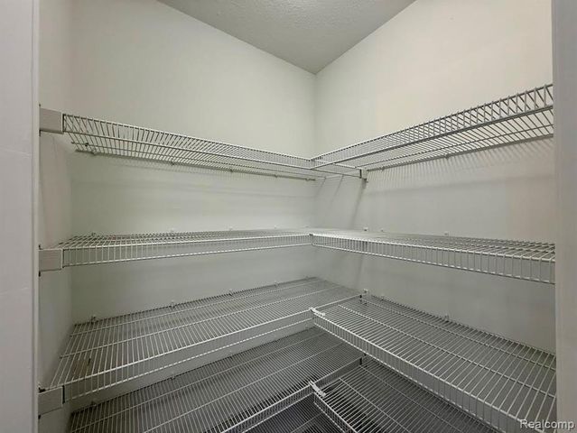 29067 Cullen Drive, Romulus, MI 48174