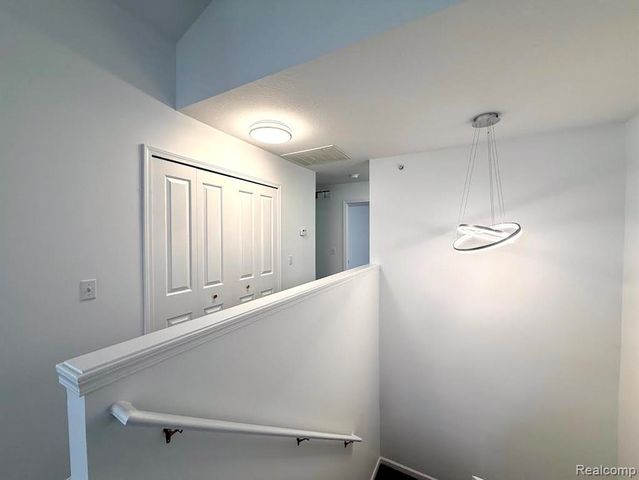 29067 Cullen Drive, Romulus, MI 48174