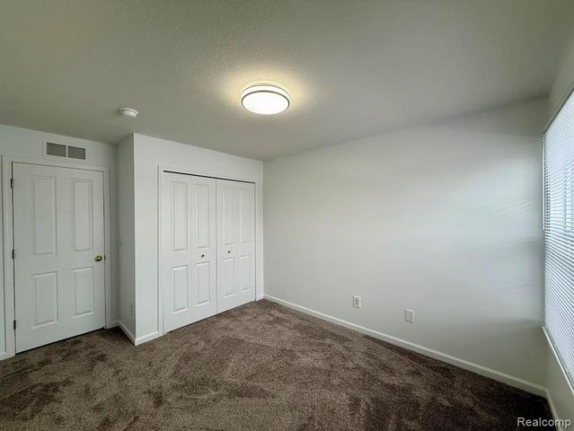 29067 Cullen Drive, Romulus, MI 48174