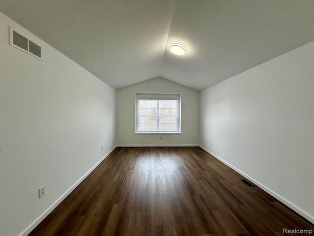 29067 Cullen Drive, Romulus, MI 48174