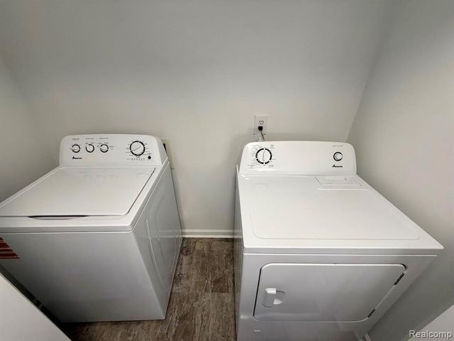 29067 Cullen Drive, Romulus, MI 48174