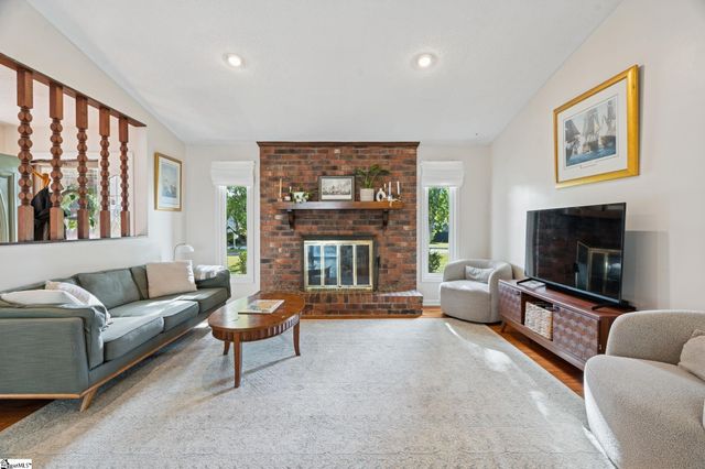 209 Governors Square, Greer, SC 29650