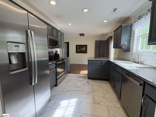 208 Catterick Way, Fountain Inn, SC 29644