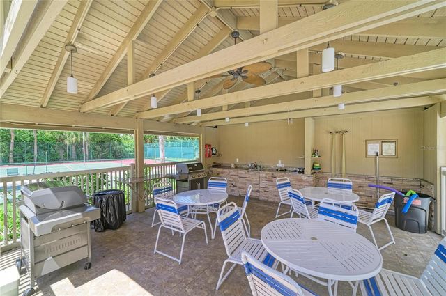 4863 VILLAGE GARDENS DRIVE 186, Sarasota, FL 34234