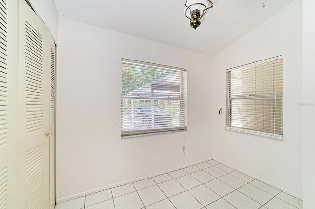 4863 VILLAGE GARDENS DRIVE 186, Sarasota, FL 34234