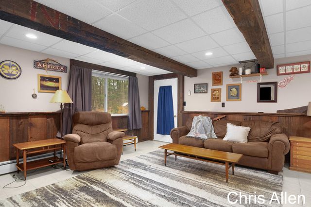 9047 Algoma Avenue Ne, Algoma Twp, MI 49341