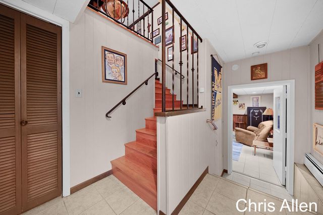 9047 Algoma Avenue Ne, Algoma Twp, MI 49341