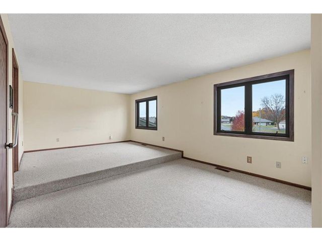 609 Pondhurst Drive, Amery, WI 54001