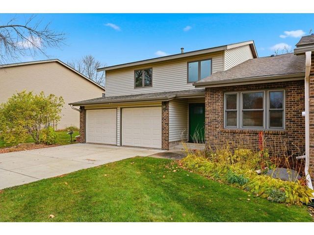 609 Pondhurst Drive, Amery, WI 54001