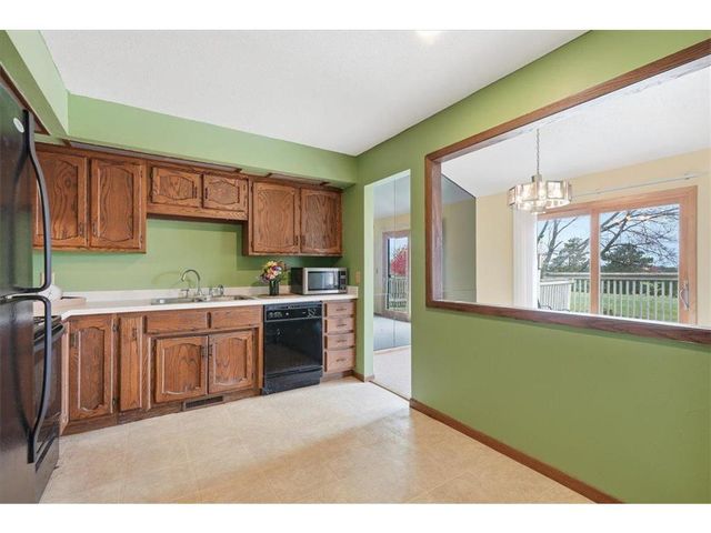 609 Pondhurst Drive, Amery, WI 54001