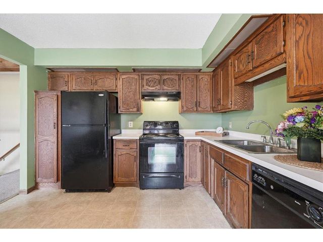 609 Pondhurst Drive, Amery, WI 54001