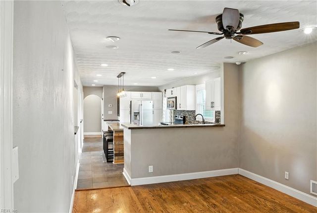 2412 Meiggs RD, Chesapeake, VA 23323