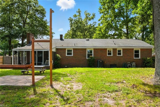 2412 Meiggs RD, Chesapeake, VA 23323