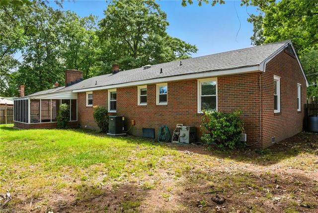 2412 Meiggs RD, Chesapeake, VA 23323