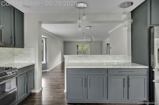 5729 Woodfield Parkway, Grand Blanc Charter Township, MI 48439