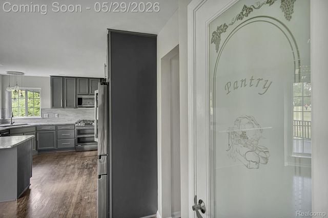 5729 Woodfield Parkway, Grand Blanc Charter Township, MI 48439