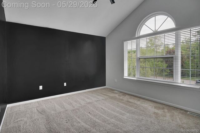 5729 Woodfield Parkway, Grand Blanc Charter Township, MI 48439