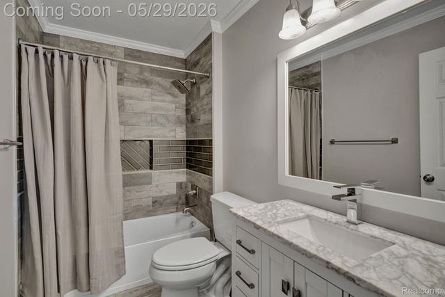 5729 Woodfield Parkway, Grand Blanc Charter Township, MI 48439