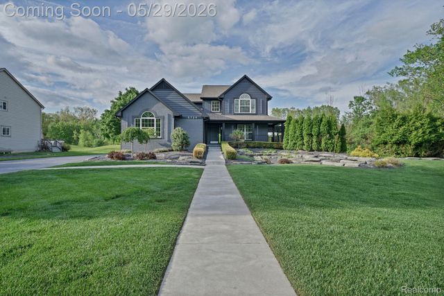 5729 Woodfield Parkway, Grand Blanc Charter Township, MI 48439