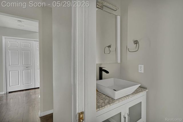 5729 Woodfield Parkway, Grand Blanc Charter Township, MI 48439