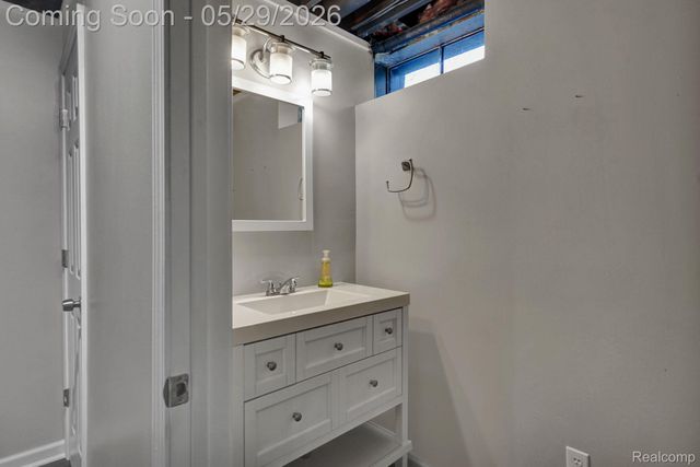 5729 Woodfield Parkway, Grand Blanc Charter Township, MI 48439