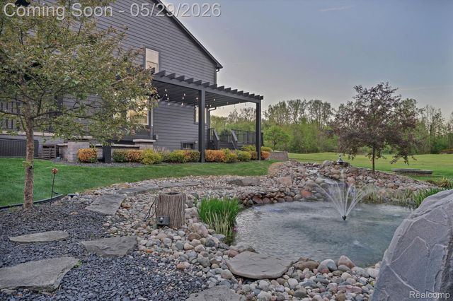 5729 Woodfield Parkway, Grand Blanc Charter Township, MI 48439