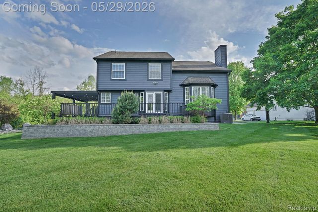 5729 Woodfield Parkway, Grand Blanc Charter Township, MI 48439