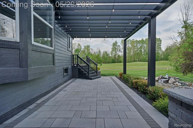 5729 Woodfield Parkway, Grand Blanc Charter Township, MI 48439