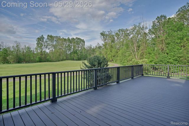 5729 Woodfield Parkway, Grand Blanc Charter Township, MI 48439