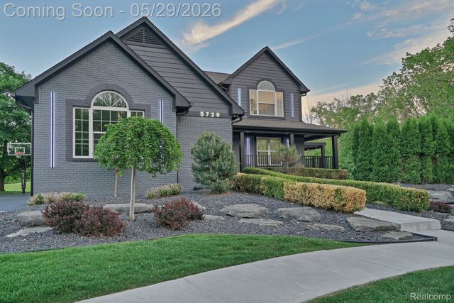 5729 Woodfield Parkway, Grand Blanc Charter Township, MI 48439