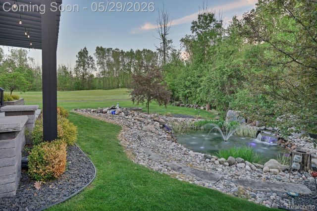 5729 Woodfield Parkway, Grand Blanc Charter Township, MI 48439