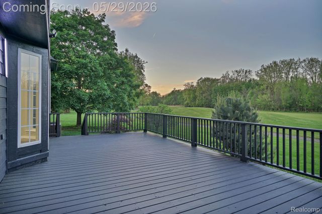 5729 Woodfield Parkway, Grand Blanc Charter Township, MI 48439