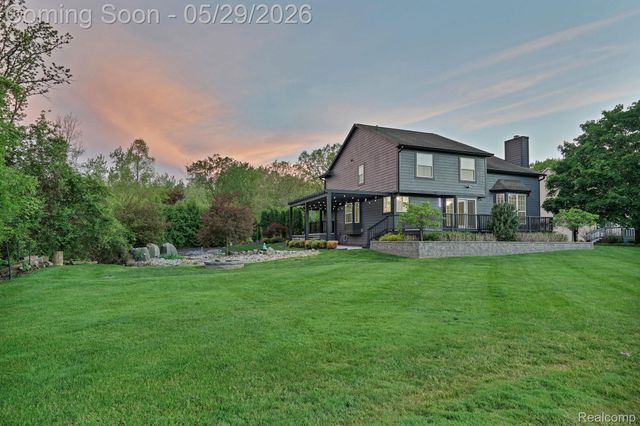 5729 Woodfield Parkway, Grand Blanc Charter Township, MI 48439