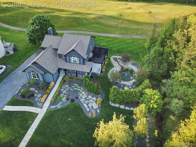5729 Woodfield Parkway, Grand Blanc Charter Township, MI 48439