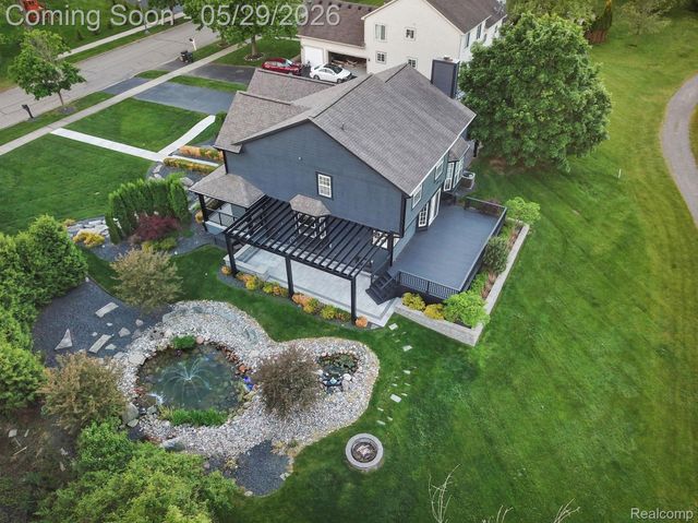 5729 Woodfield Parkway, Grand Blanc Charter Township, MI 48439