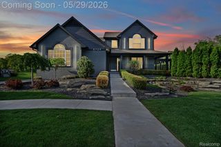 5729 Woodfield Parkway, Grand Blanc Charter Township, MI 48439