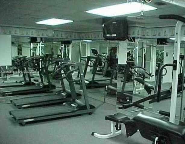 2899 Collins Ave 637, Miami Beach, FL 33140