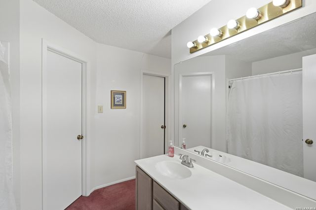 4967 Watering Trail Dr, San Antonio, TX 78247