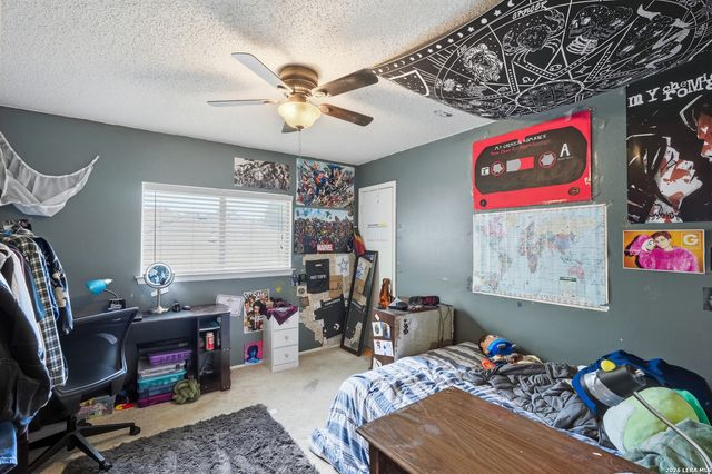 4967 Watering Trail Dr, San Antonio, TX 78247