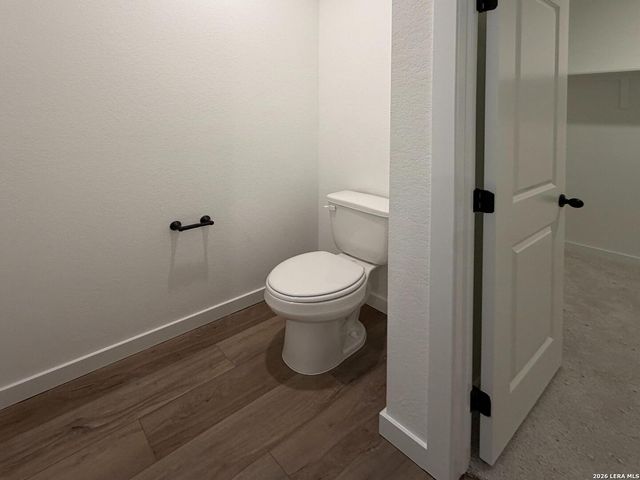 242 Brood Dr, Adkins, TX 78101