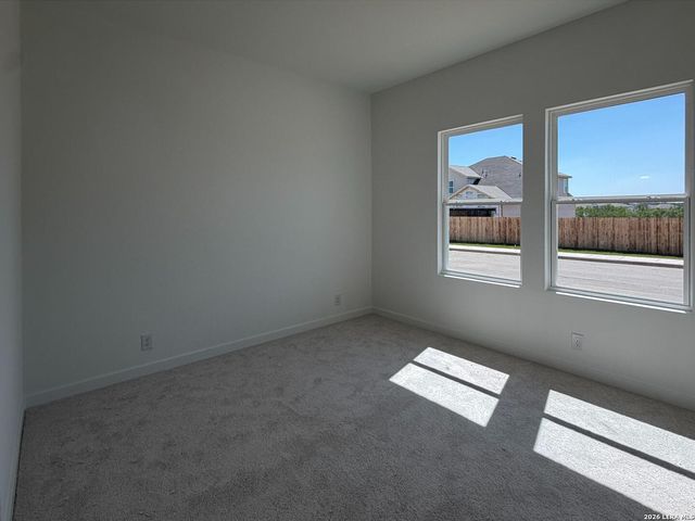 242 Brood Dr, Adkins, TX 78101