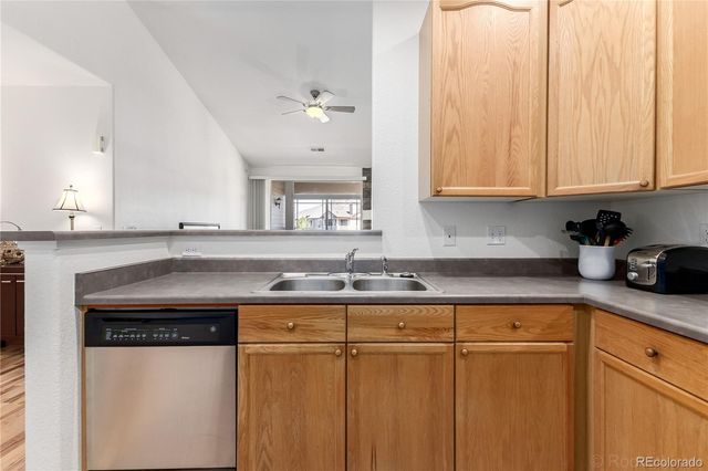 8497 S Hoyt Way 304, Littleton, CO 80128