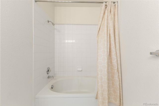 8497 S Hoyt Way 304, Littleton, CO 80128