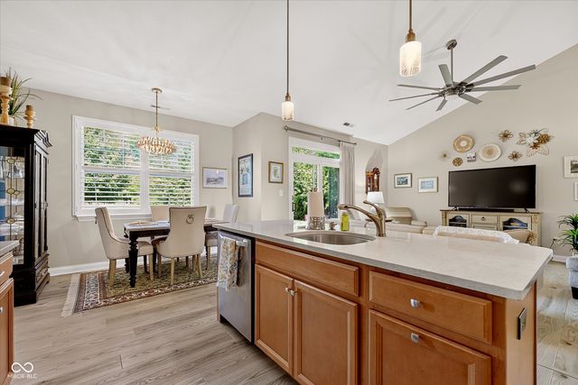 16152 Lakeville Crossing, Westfield, IN 46074