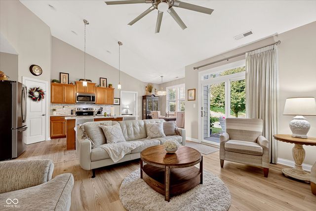 16152 Lakeville Crossing, Westfield, IN 46074
